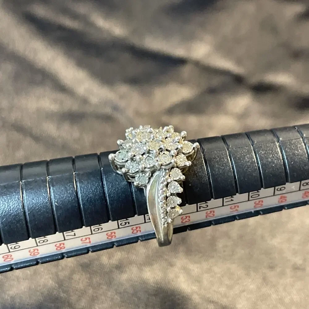 Vintage SS 925 Sterling Silver Cubic Zirconia Cluster Bypass Ring Sz7